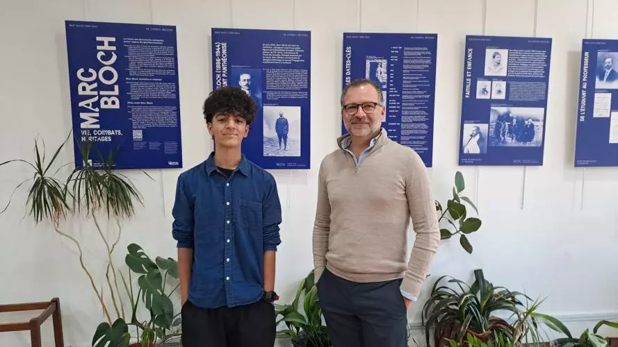 Arjun Sabharwal and historian Antoine Destemberg in front of the new exhibition on Marc Bloch displayed at the MFO.