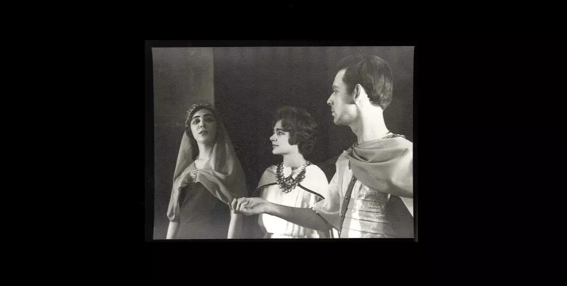 2 le theatre  photos britannicus andromaque ecole des femmes slide2
